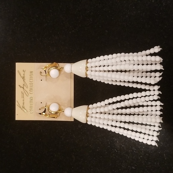 💕KENNETH JAY LANE💕 White Tassel Earrings ~ White NWT - Picture 2 of 9